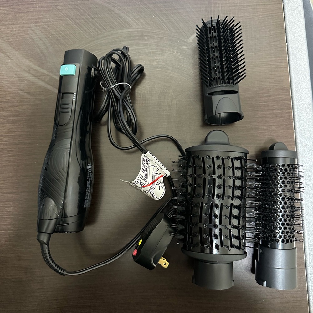 Conair The Curl Collective 3-in-1 Blowout Kit